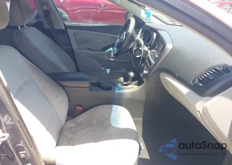 2015 Kia Optima Lx z USA, uszkodzony, nr VIN 5XXGM4A79FG440750